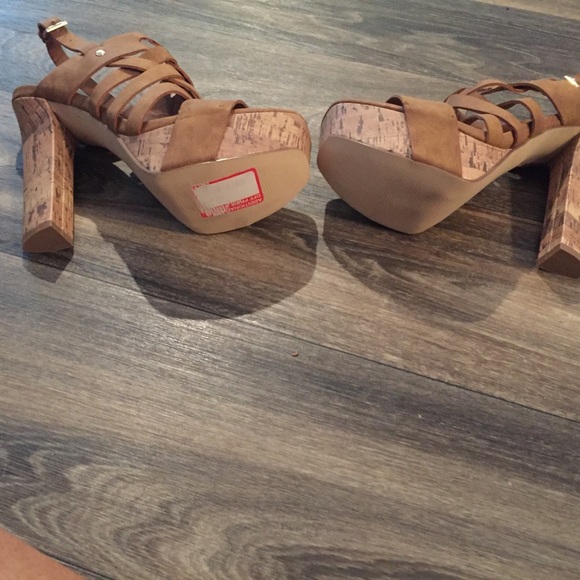 G by Guess Platform Cork Heel Sandals Size 7.5 - Picture 3 of 5